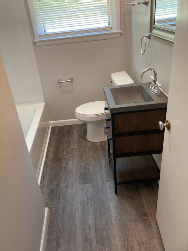 Building Photo - Brick Ranch House in Haywood Lane Area