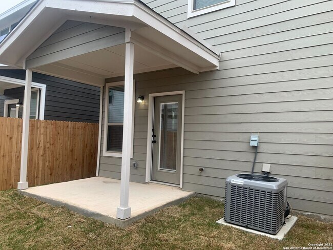 Building Photo - 10327 Candlewood Way