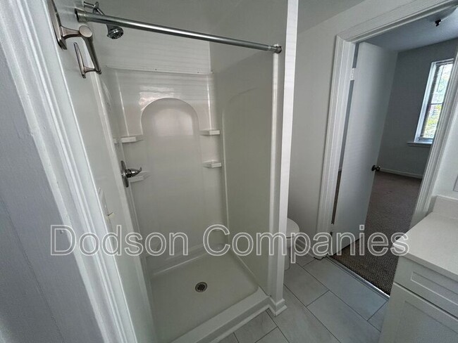 Building Photo - 21 N Stafford Ave