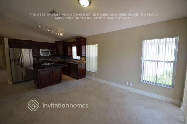 Building Photo - 2051 NW 188th Ave