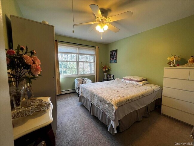 Building Photo - 6 Kara Ct