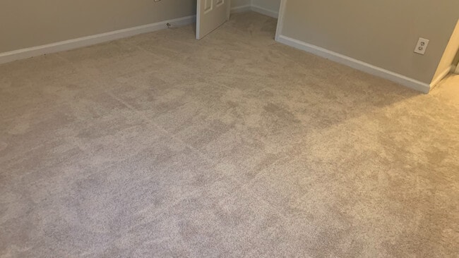 Building Photo - Room in Townhome on Plank Bridge Way