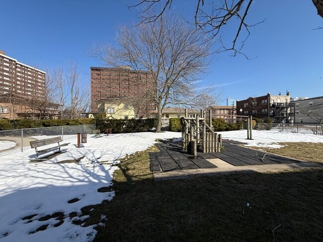 Building Photo - 1434 Mediterranean Ave