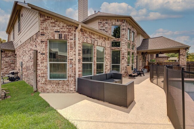 Building Photo - 27410 Starlit Ranch Drive