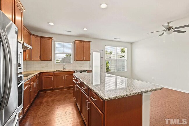 Building Photo - 815 Bristol Bridge Dr