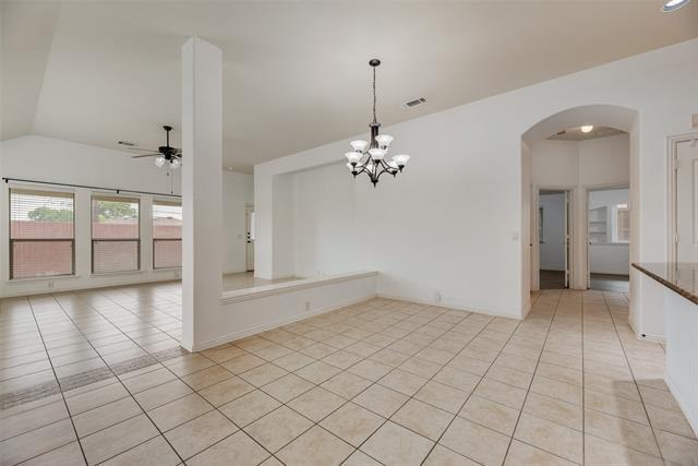 Building Photo - 6556 Fairview Dr
