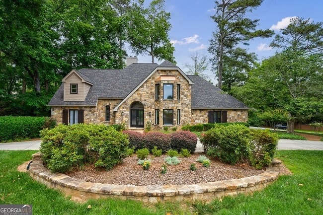Building Photo - 459 Atlanta Country Club Dr