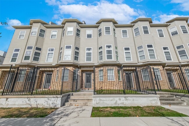 Building Photo - 2020 McGowen St