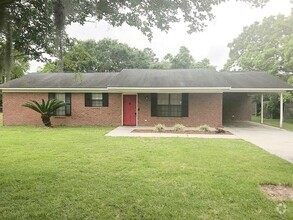 Building Photo - 3 Bedroom Home in Lakeland!