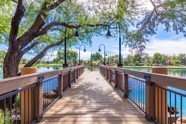 Building Photo - 4010 E Sidewinder Ct