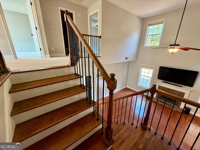 Building Photo - 301 Conway Ct