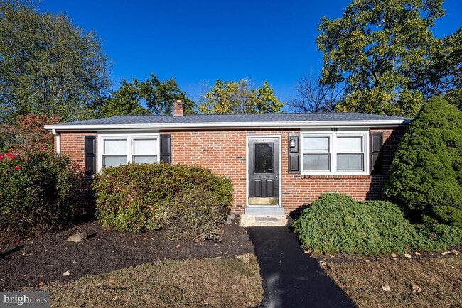 Building Photo - 1569 Swamp Pike