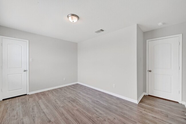 Building Photo - 228 Elm Patch Dr