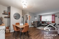 Building Photo - 607 W Wrightwood Ave