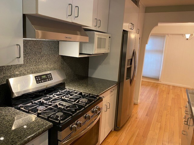 Building Photo - 5356 Yolanda Ave