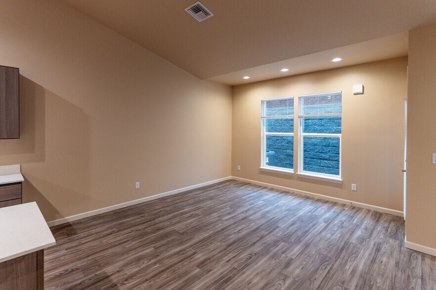 Building Photo - 5803 Joynak St S