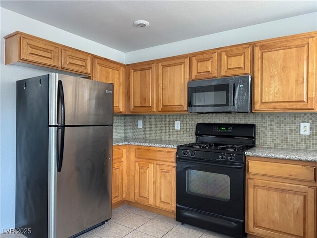 Building Photo - 9934 Juniper Haven Ave