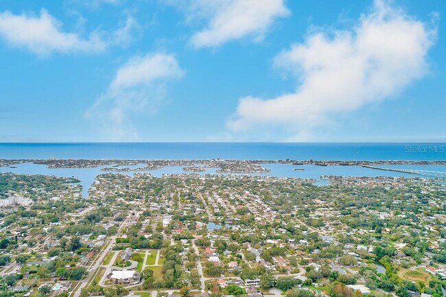 Building Photo - 2589 Sunny Breeze Ave