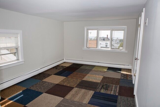 Building Photo - 43 Beacon St