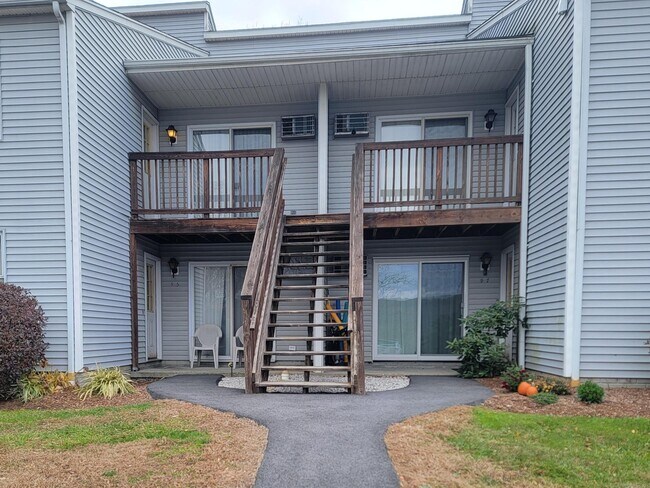 Primary Photo - 96 Valley Dr