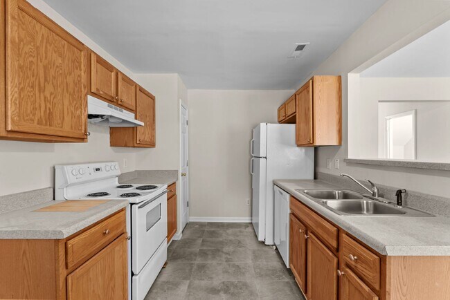 Building Photo - Charming 3-Bed 3.5-Bath Near Campbell University