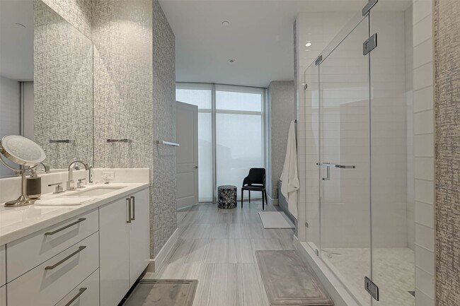 Building Photo - 4521 San Felipe St