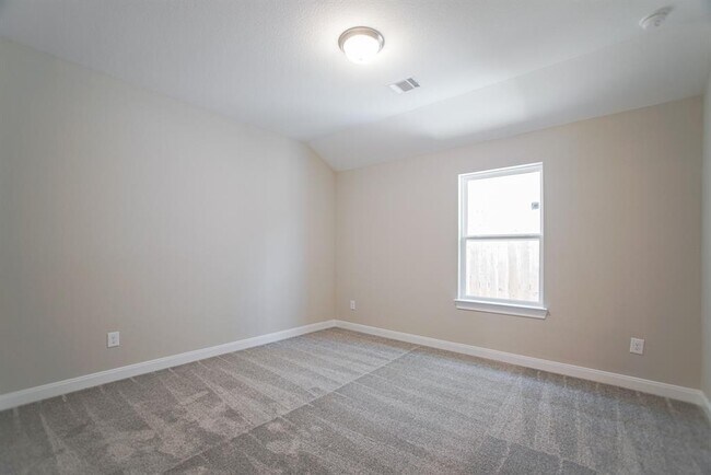 Building Photo - 9852 Pearly Everlasting