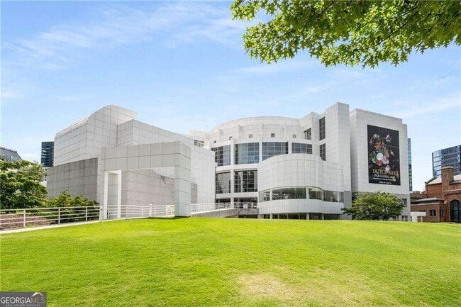 Building Photo - 923 Peachtree St NE