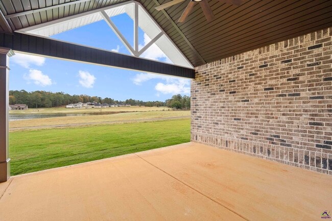 Building Photo - 168 Camden Way