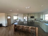 Building Photo - 5400 Ridgeline Dr