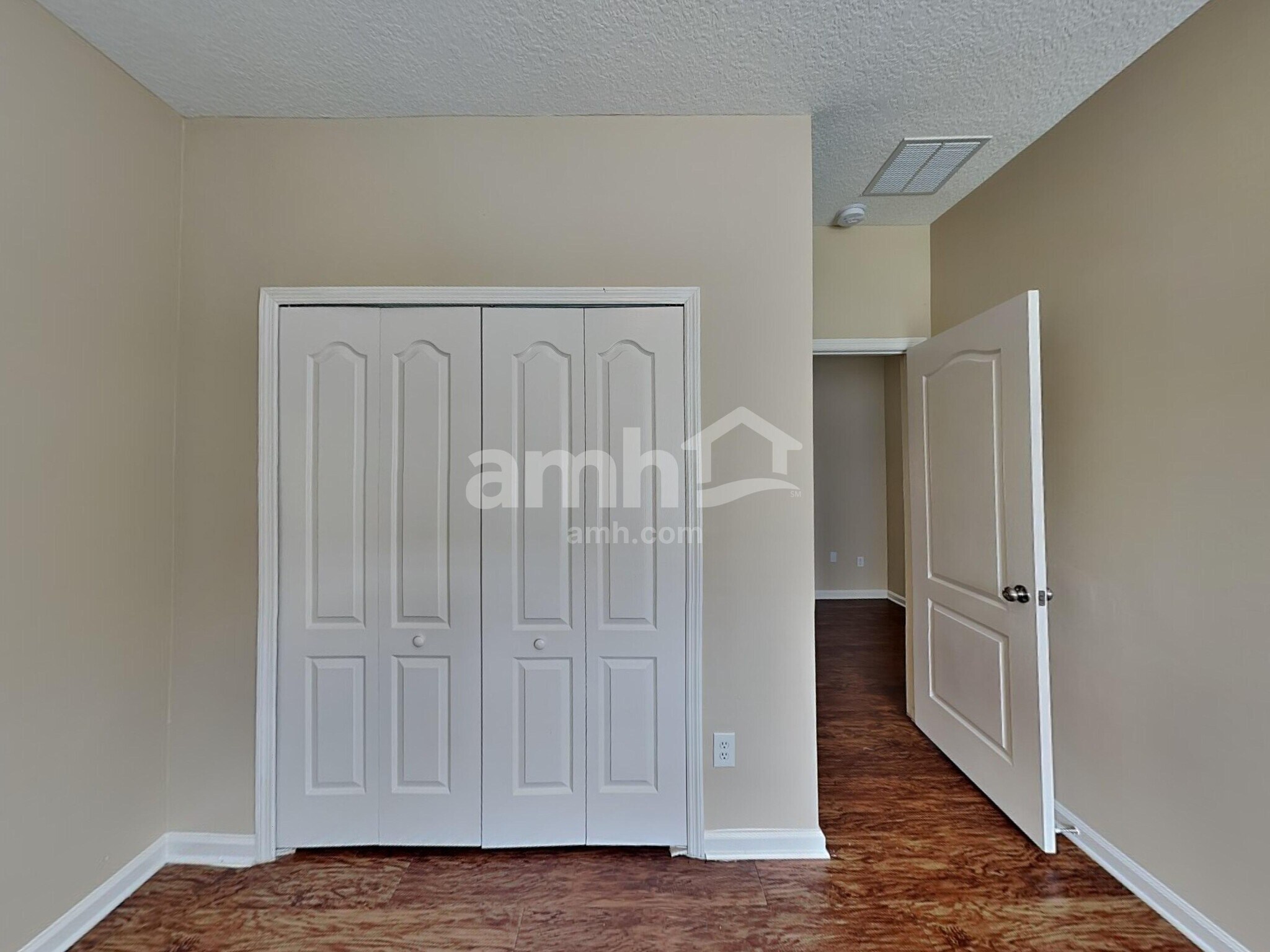Building Photo - 1406 Canopy Oaks Dr