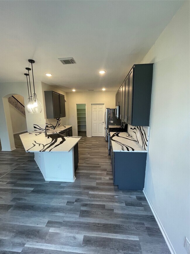 Building Photo - 24315 Camillia Ridge Way