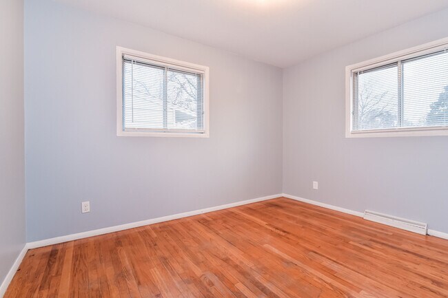 Building Photo - 1217 Baron Ave