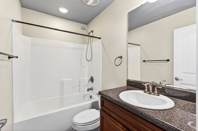 Building Photo - 18137 Canal Jct Dr