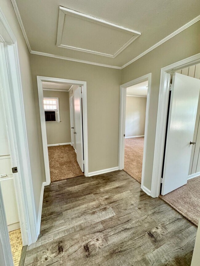 Building Photo - Dreamy 3-Bedroom