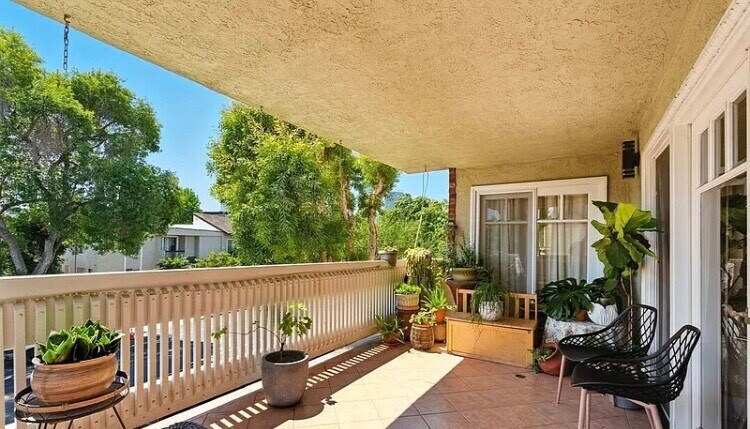 Balcony - 1310 Roxbury Dr