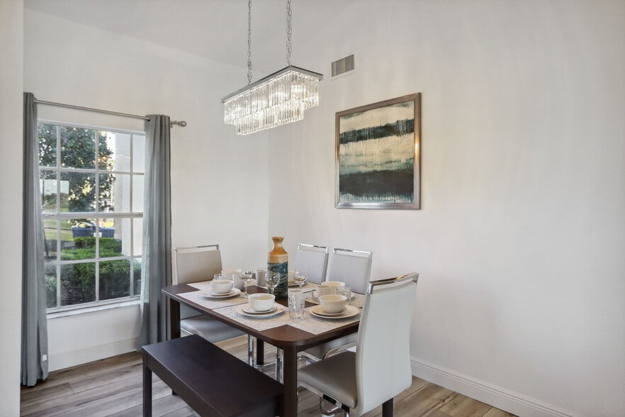 Building Photo - 312 Eagle Ridge Dr