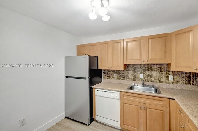 Building Photo - 4804 NW 79th Ave