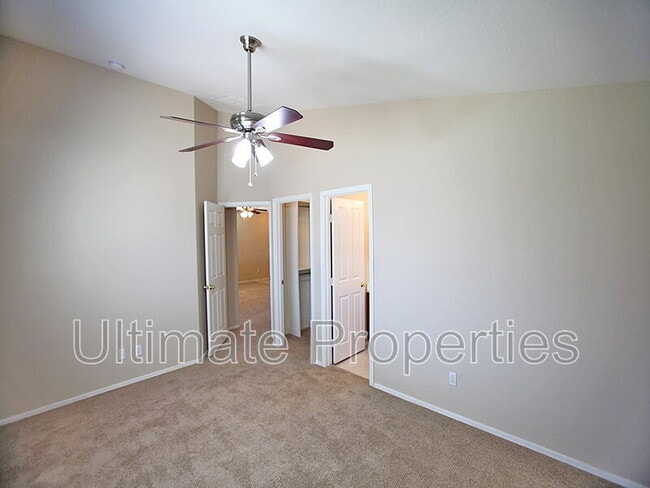 Building Photo - 14805 N B St