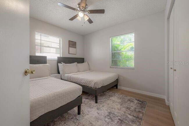 Building Photo - 6908 S MacDill Ave