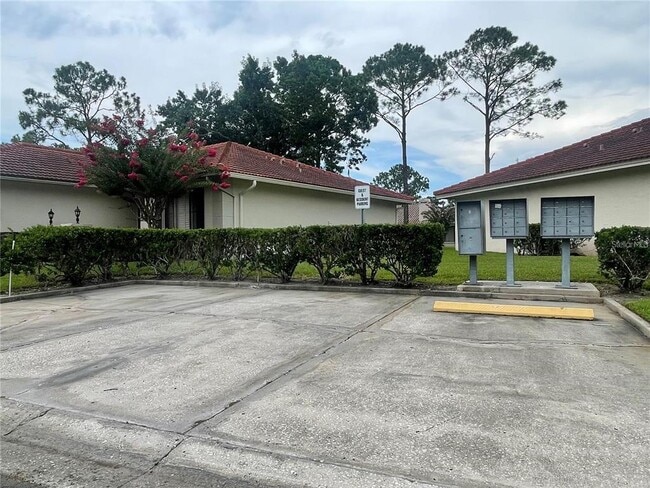 Building Photo - 18302 Aintree Ct