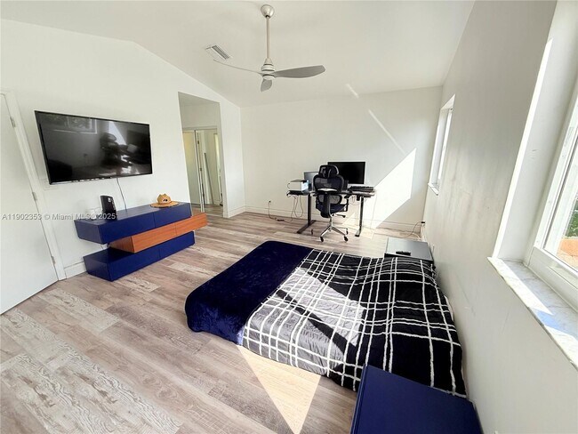 Building Photo - 10626 NW 7th St