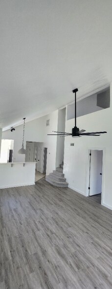 Building Photo - 33 Pony Express Dr