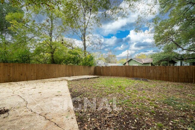 Building Photo - 4808 2nd Ave N