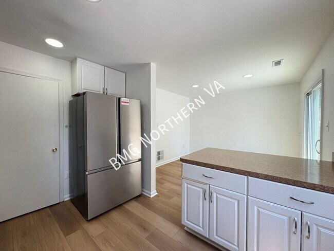 Building Photo - 8763 Bretton Woods Dr