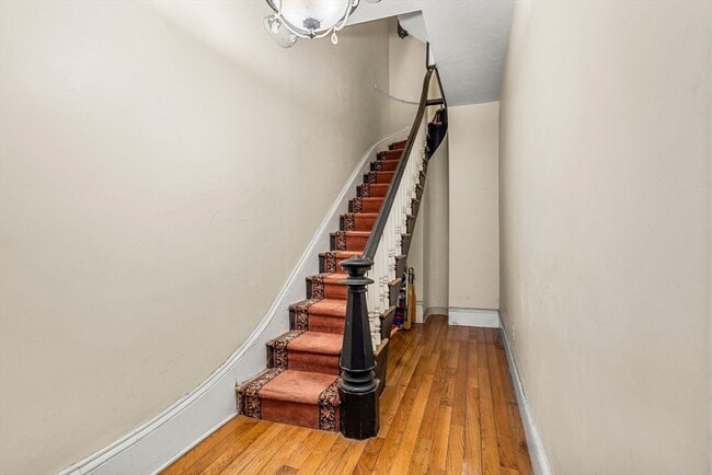 Building Photo - 172 Dorchester St