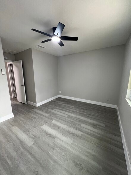 Downstairs Bedroom - 6412 Diamond St