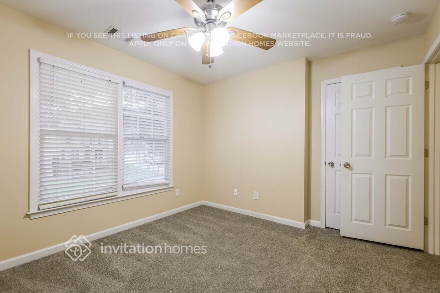 Building Photo - 347 Laurel Glen Crossing