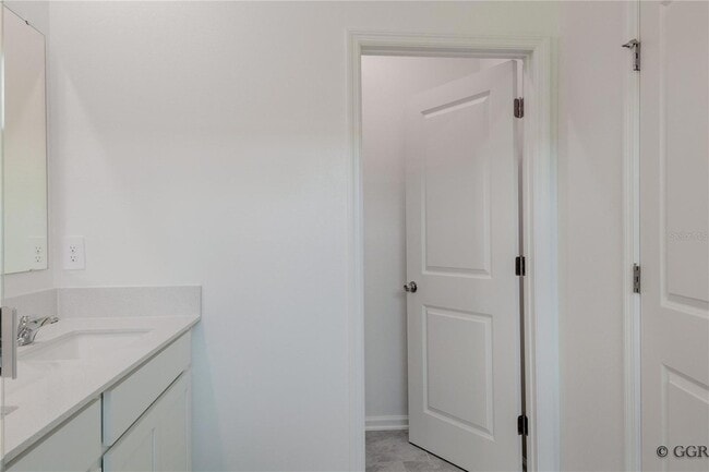 Building Photo - 3290 Laurent Lp