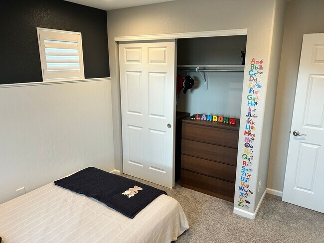 Building Photo - Incredible 4-bedroom Family Home with Fine Finishes and Private Spaces